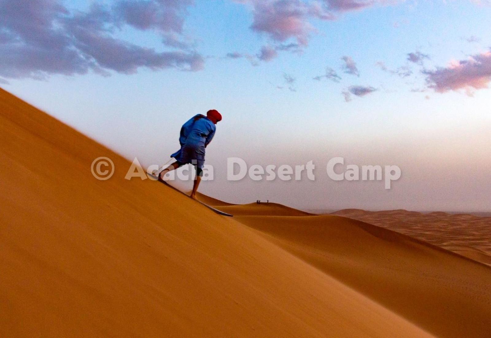 Acacia Desert Camp Hotel เมอร์ซูกา ภายนอก รูปภาพ